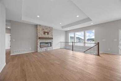 6916 Rock Wood Dr SW, Cedar Rapids, IA 52404 - photo 4