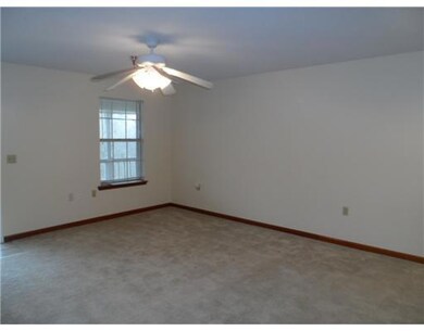 515 Third St unit 14, Bay Saint Louis, MS 39520 - photo 2