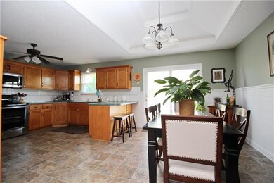 114 W Laredo Trail, Raymore, MO 64083 - photo 5