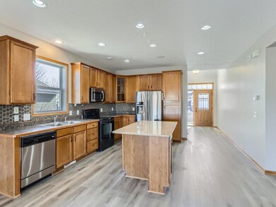 4640 Empress Way N, Hugo, MN 55038 - photo 5