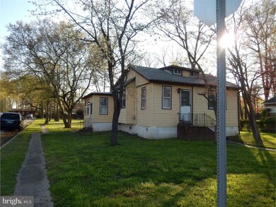 109 Castle Heights Ave, Pennsville, NJ 08070 - photo 3