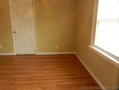 906 S Diane St, Sapulpa, OK 74066 - photo 2