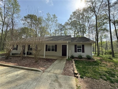 1727 Oak Grove Church Rd unit B, Carrollton, GA 30117 - photo 3