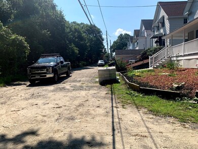 14 Prioulx St, Worcester, MA 01605 - photo 7