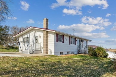 2162 Lycurgus Rd, Lansing, IA 52151 - photo 4