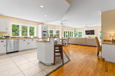 21 Caldwell Cir, Lewiston, ME 04240 - photo 6