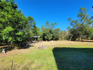 37515 Phelps Rd, Zephyrhills, FL 33541 - photo 6