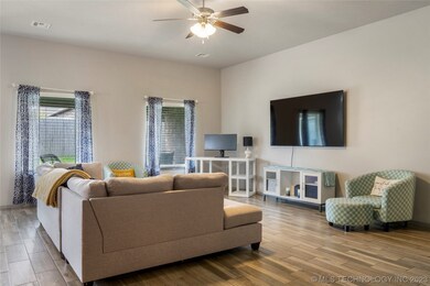 2024 E 132nd Place S, Bixby, OK 74008 - photo 5