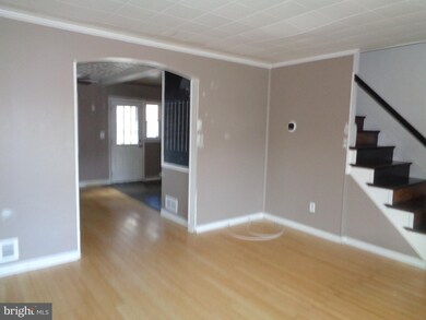 7816 Charlesmont Rd, Dundalk, MD 21222 - photo 2