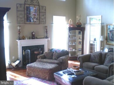 225 Deer Mountain Dr, Harpers Ferry, WV 25425 - photo 4