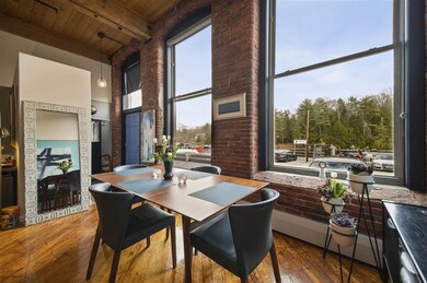 Rivermoor Landing unit 13, Newmarket, NH 03857 - photo 3