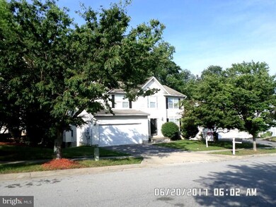 1615 Shady Glen Dr, District Heights, MD 20747 - photo 2