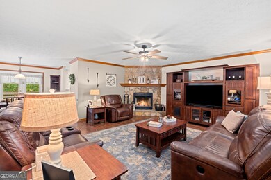 608 Mckenzie Cir, Stockbridge, GA 30281 - photo 2