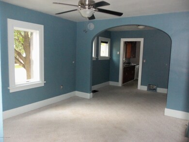 06 living room