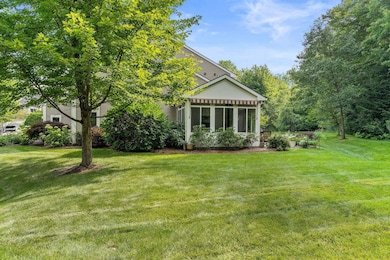 70 Woodthrush Cir, South Burlington, VT 05403 - photo 5