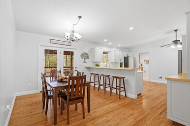 2103 Oakpoint Ct, Columbia, MO 65203 - photo 3