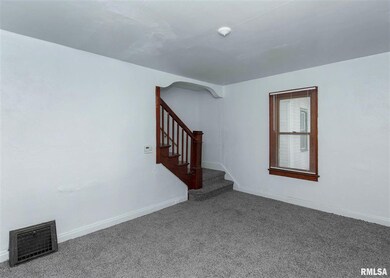 1851 W 8th St, Davenport, IA 52802 - photo 3