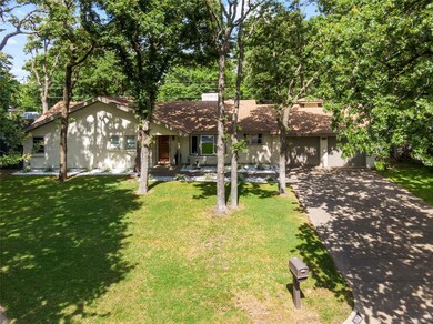 108 Post Oak Cir, Hurst, TX 76053 - photo 2