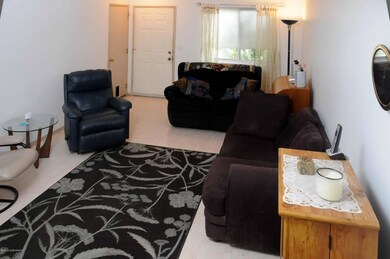 Livingroom2