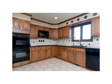 2327 S 22nd St, Marion, IA 52302 - photo 4