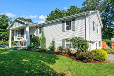 5 Lucille Dr, Greenville, RI 02828 - photo 4