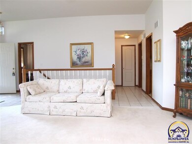 4005 SW Stonybrook Dr, Topeka, KS 66610 - photo 7