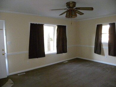 146 Cardinal Rd, Jacksonville, NC 28546 - photo 3