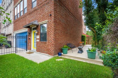 1925 Fairview St unit C, Houston, TX 77019 - photo 2