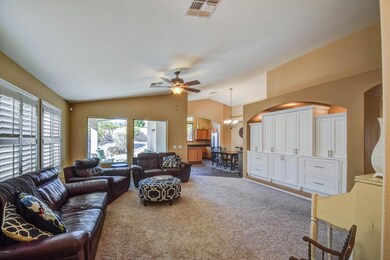 family room 3