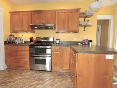 75 Quinapoxet Ln, Worcester, MA 01606 - photo 7