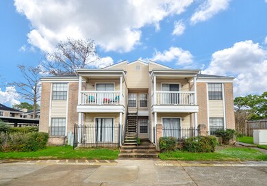 2750 Holly Hall St unit 716, Houston, TX 77054 - photo 2