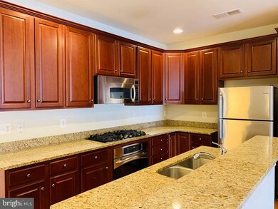 2219 Oberlin Dr unit 331A, Woodbridge, VA 22191 - photo 5