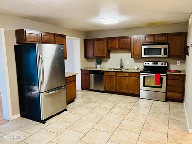 5252 W Cypress St, Phoenix, AZ 85035 - photo 7