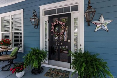 Welcoming porch!