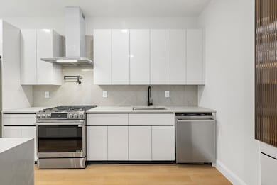 192 Cambridge Ave unit 1, Jersey City, NJ 07307 - photo 2