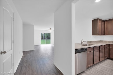 218 Manasota St, Fort Myers, FL 33913 - photo 4