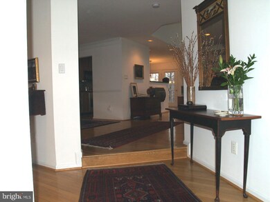 1 Bloomingdale Ct, Rockville, MD 20852 - photo 2