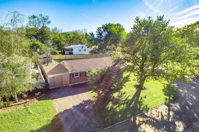 Home offers corner lot