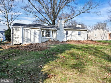 157 Manor Church Rd, Columbia, PA 17512 - photo 2