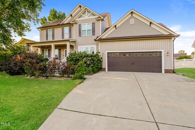003-photo-front-view-14496472