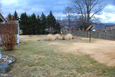 111 Pine St, Petersburg, WV 26847 - photo 6