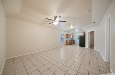 236 Rosalie Dr unit A, New Braunfels, TX 78130 - photo 5