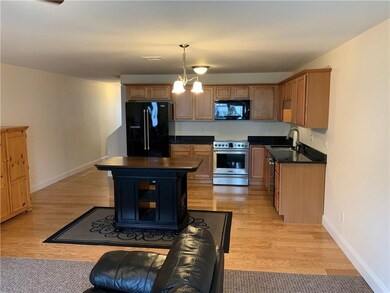 1610 Graycoach Ln unit 1610, Cranston, RI 02920 - photo 2