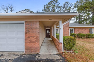 511 W Springhill Terrace, Jacksonville, NC 28546 - photo 2