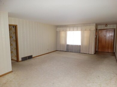 Spacious Living Room