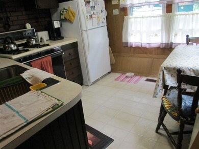 1001 Parker Mountain Rd, Strafford, NH 03884 - photo 5