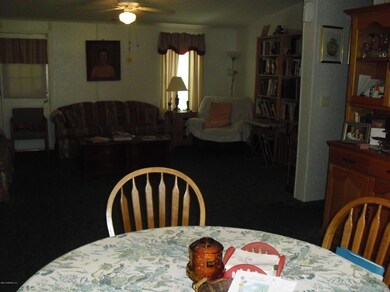 Looking at Living Room from front 007