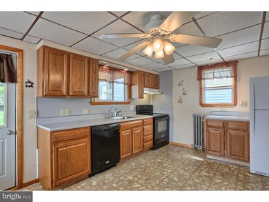 1426 Spruce St, Ashland, PA 17921 - photo 6