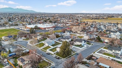 8772 S Midvalley Dr, West Jordan, UT 84088 - photo 7