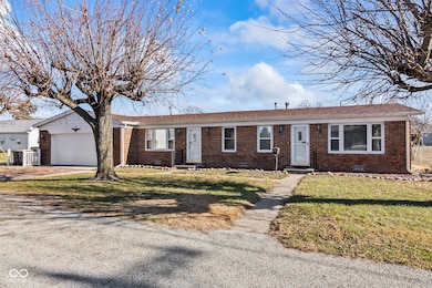 122 S 4th St, Tipton, IN 46072 - photo 2